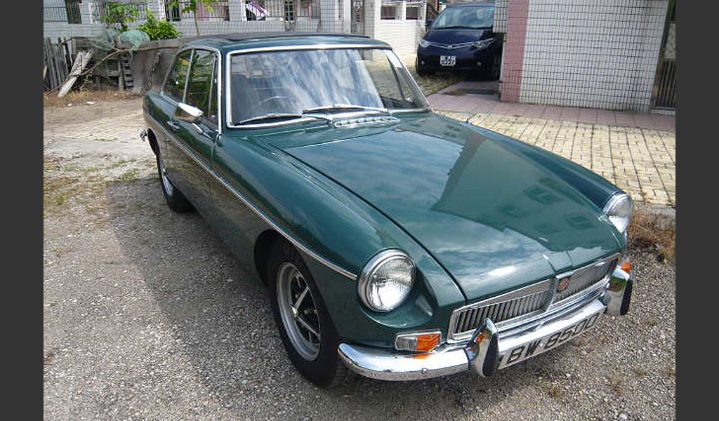 12/14  1970 MGB GT