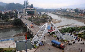 Feature: Chinese-developed industrial park thriving in Vietnam