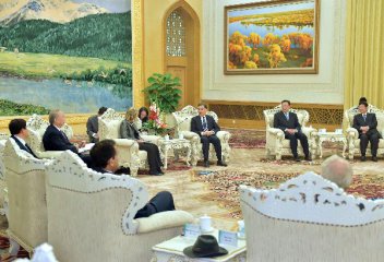 Chinese vice premier meets IUCN Director-General