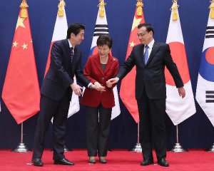 Trilateral summit heralds new era of diplomacy for Japan, China, S. Korea