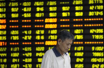 Chinese shares in tight range correction amid tepid sentiment Tue.