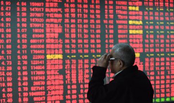 Chinese shares open lower on Tue.