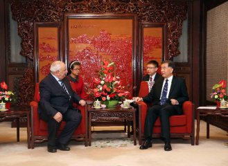 Chinese vice premier meets Azerbaijans vice premier