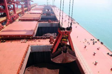 Chinese iron ore demand, supply both shrink in 2015, consultancy