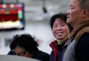 Chinese shares retreat, close tad higher on Wed.