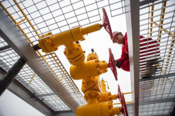 China to launch oil & gas reform