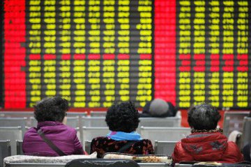 Chinese shares rebound midday after lower opening on Wed.