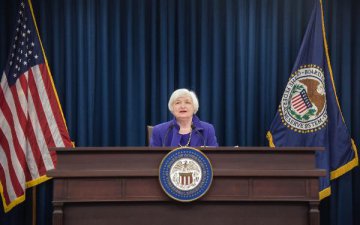 Fed keeps key interest rate unchanged