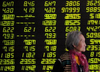Chinese shares continue to plunge on Thu. below 2,700 points