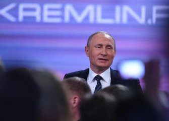 Kremlin asks U.S. to explain accusations on Putin