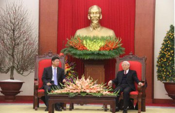 Xi says China willing to jointly promote ties with Vietnam