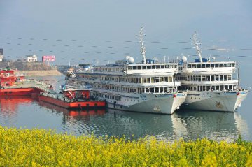China extends fishing ban on Yangtze River