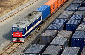 China to offer preferential import duty for goods for Sino-Europe cargo
