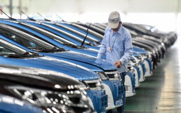 China auto sales down 0.9 pct in February