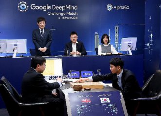 After AlphaGos achievement, do humans need to fear AI?