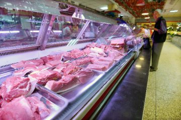 Chinas economic planner plays down pork inflation fears