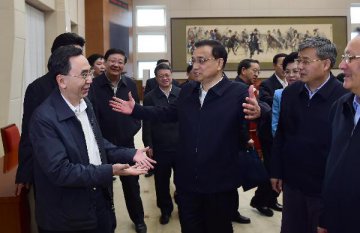 Premier Li urges breakthrough in VAT reform