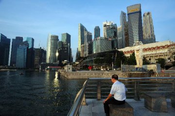 Singapores GDP grows 1.8 pct in Q1
