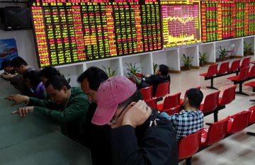Resource shares drag stock market down