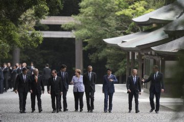 China says G7 summit should focus on economy, development