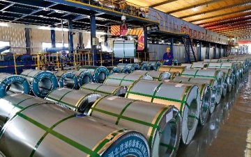 China extends anti-dumping duties on EU fasteners