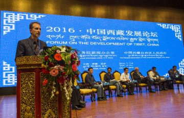 Foreign experts marvel at rapid development of Tibet
