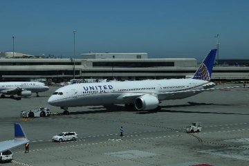 United Airlines launches nonstop service from San Francisco to Hangzhou
