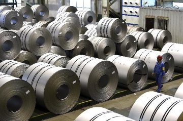 China needs more efforts in steel capacity cuts in H2