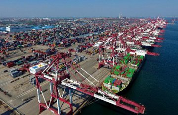 Chinese vice premier underlines trade stabilization