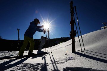 China to speed up construction of winter sports infrastructure