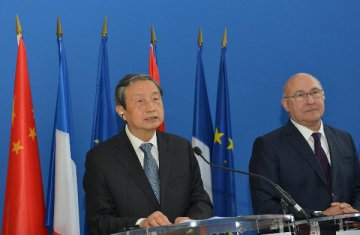 China, France officials vow to further boost economic, financial ties