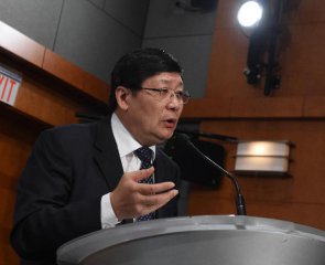 Chinas structural reform proceeds fast: Lou Jiwei