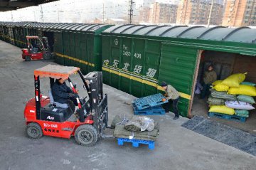 Chinas rail freight up 11.2 pct in Oct.