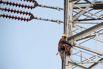 Chinas power use accelerates in 2016