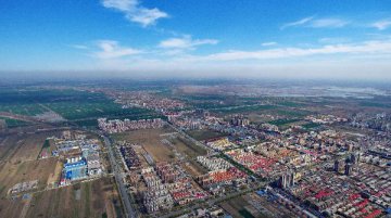 Overseas experts expect Chinas new economic zone to set developing example
