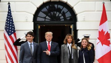 U.S., Canada resume trade talks to bridge differences over NAFTA