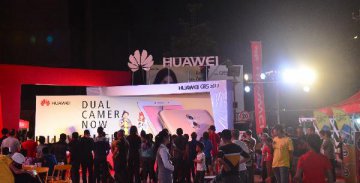 China unveils top 500 private firms, Huawei peaks list