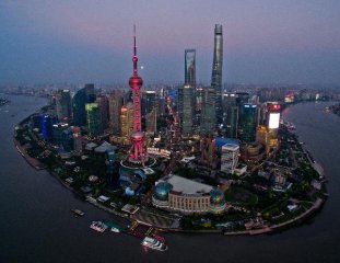 Short-seller Bass says China needs reset as Trump talks tariffs