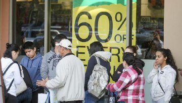 U.S. Black Friday online spending expected to hit 6.4 bln USD