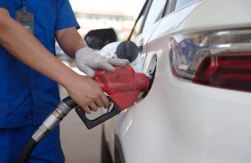 China to further reduce retail oil prices