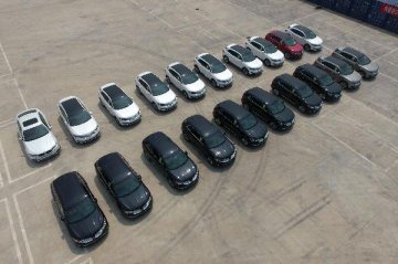 White House mulling auto tariffs raises U.S. carmakers concern