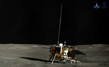 Chinas Change-4 probe resumes to work after lunar night