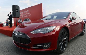 Large-scale shipment of Teslas Model 3 cars arrives at Tianjin Port