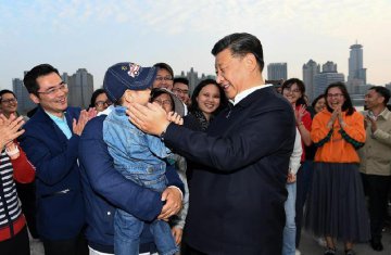 Xi stresses people-centered development in urban construction