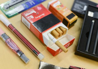 E-cigarette industry in U.S. hopes for softer regulation on vape