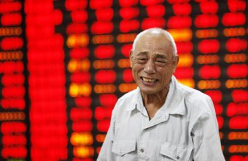 Chinese shares close higher Wednesday