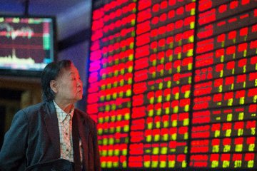 Chinese shares open higher Thursday