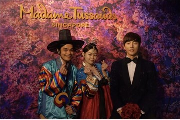 Park Hae-jin arrives in Madame Tussauds Singapore