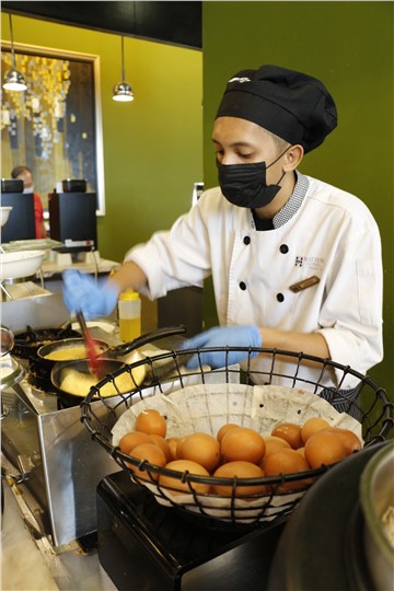 Hatten Hotels Worldwide (HHW) Wins Praise for Commitment to Source Only Cage-Free Eggs