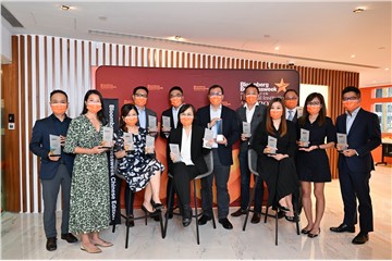 FWD breaks its record again at Bloomberg Businessweek Financial Institution Awards 2022 with 14 wins